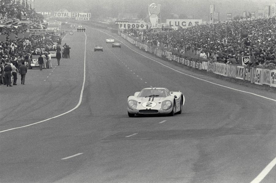  Ford GT40 (Mk IV) 1967 года  (фото 21 из 81)